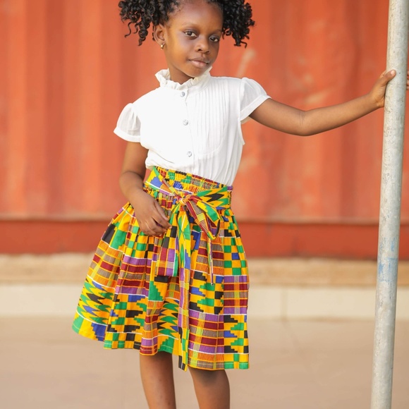 Gorgeous African Girl Kente Skirt - K3 - Picture 4 of 5